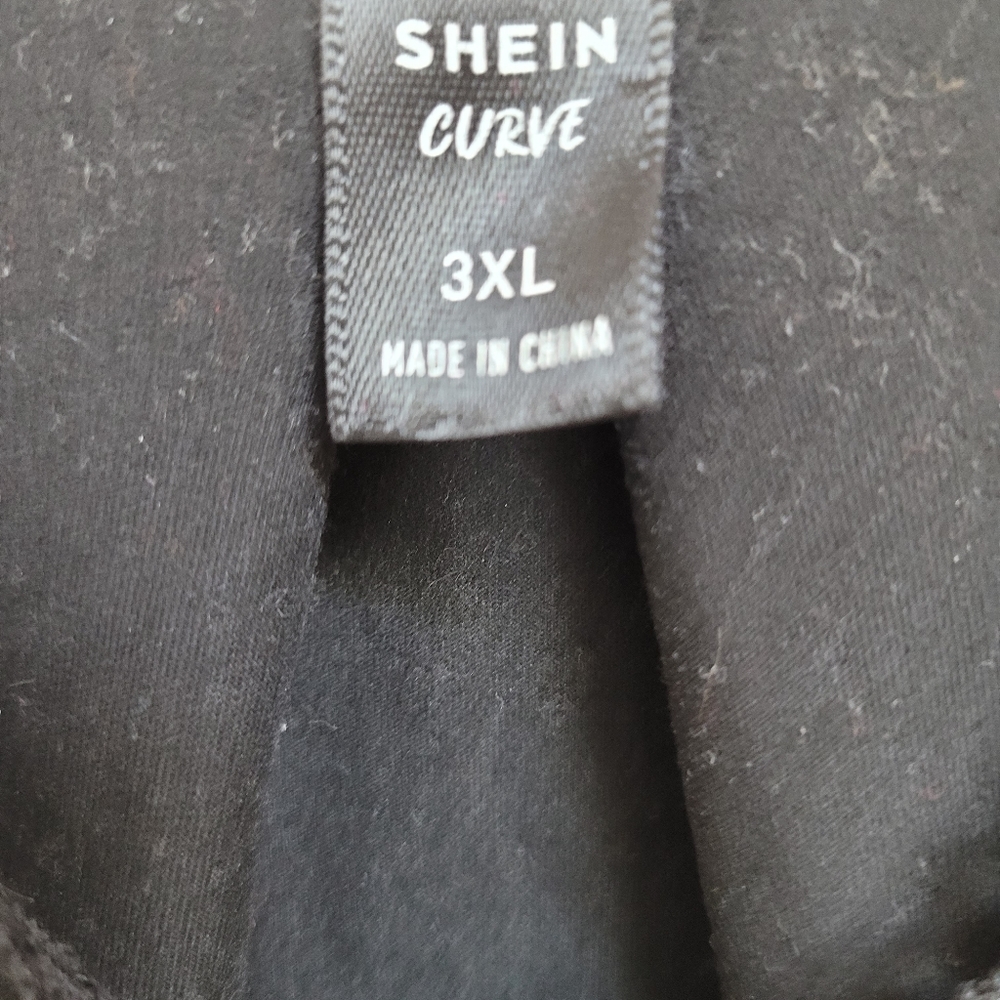Shein Curve Tank Top - Picture 2 of 3